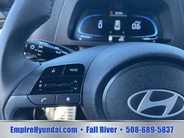 Used 2026 Gray Hyundai SEL Sport image 23
