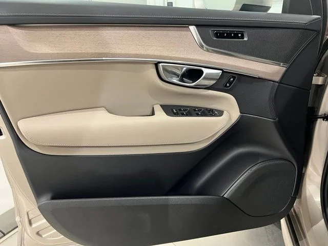 2026 Volvo XC90 Core - Photo 10