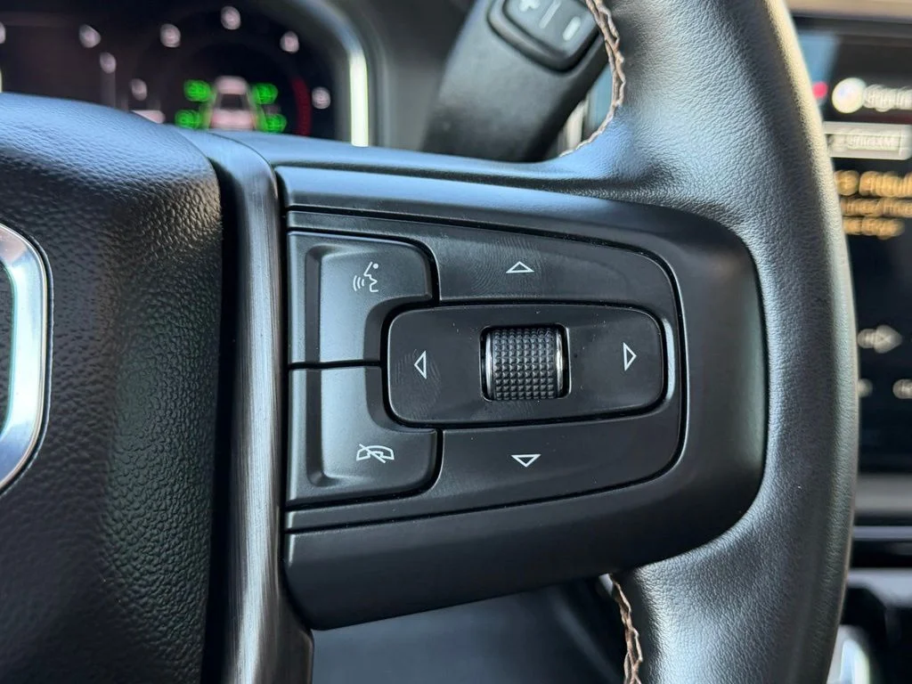 Used 2025 Gray GMC AT4 image 19