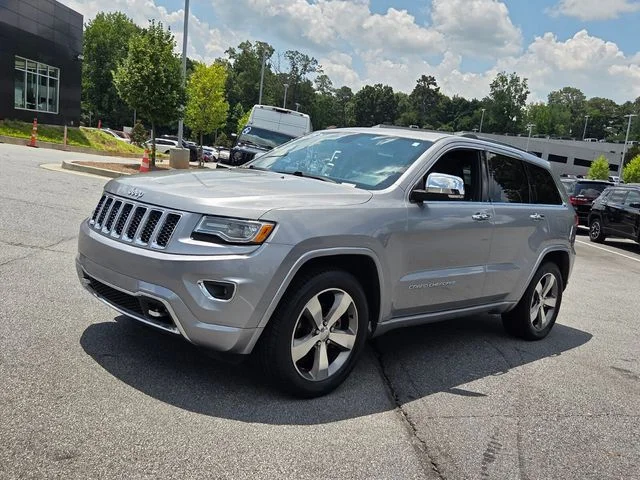 Used 2015 Silver Jeep Overland image 3
