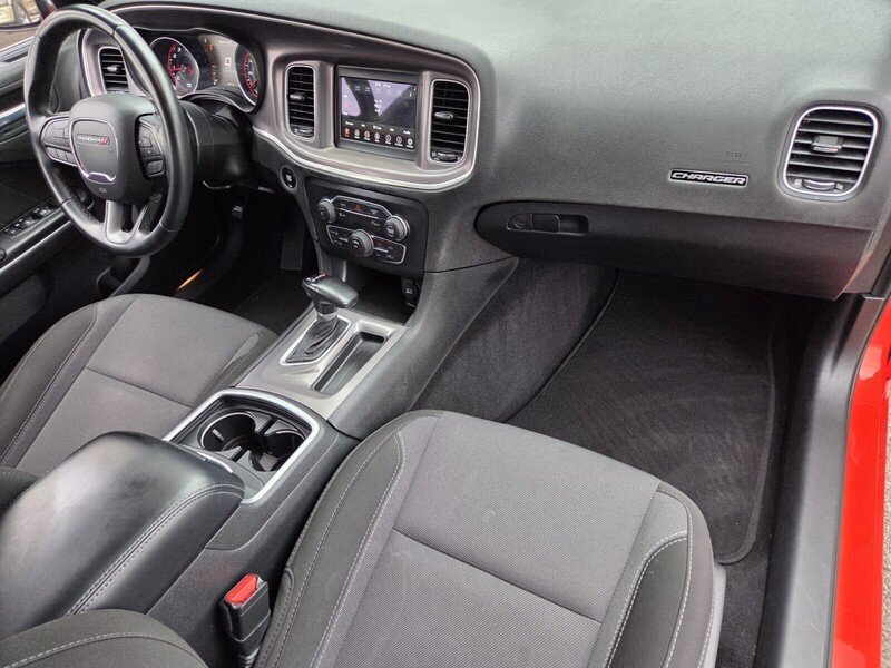 Used 2022 Orange Dodge SXT image 21