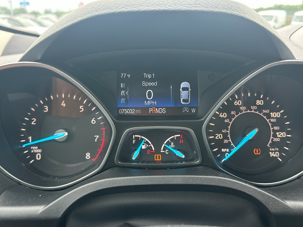 Used 2018 Blue Lightning Ford SE image 26