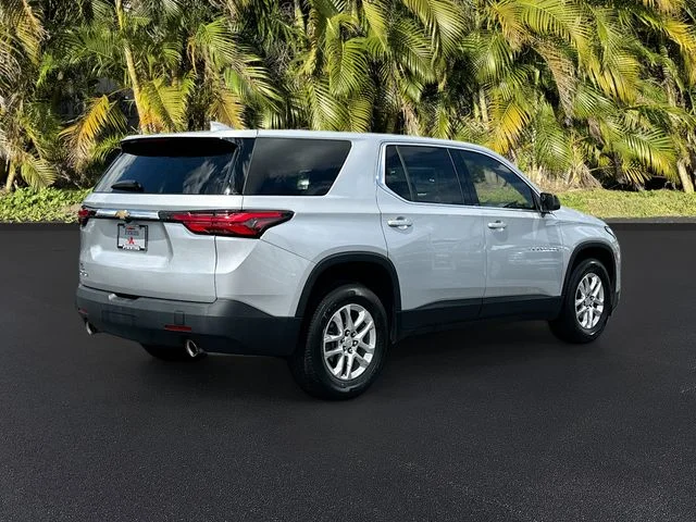 Used 2022 Silver Chevrolet LS image 4