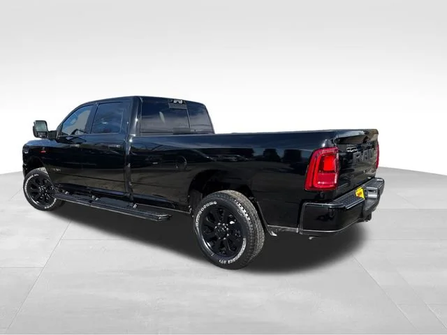 New 2026 Diamond Black Crystal Pearl-Coat Exterior Paint RAM Big Horn image 5