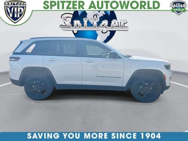 Used 2024 White Jeep Altitude X image 10