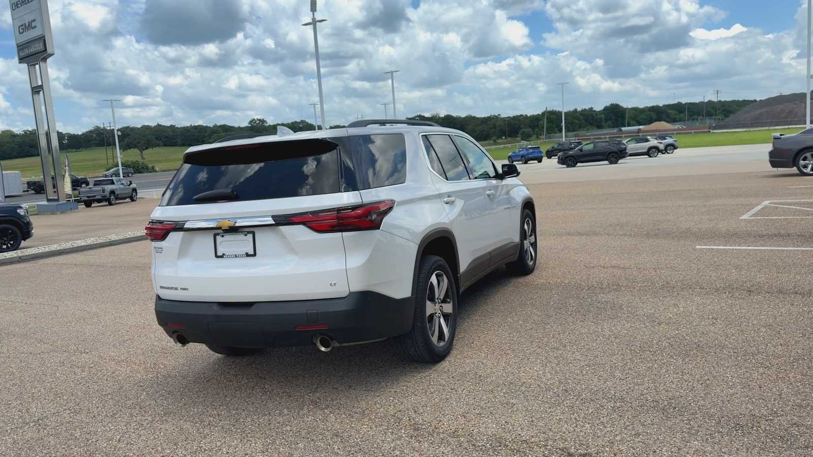 2023 Chevrolet Traverse 3LT - Photo 8