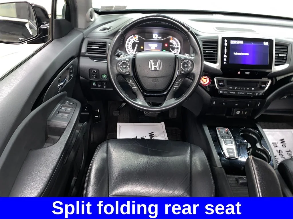 Used 2017  Honda Touring image 26