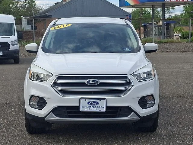 Used 2017 Ford Escape SE with VIN 1FMCU9GD6HUE48905 for sale in Cherry Hill, NJ