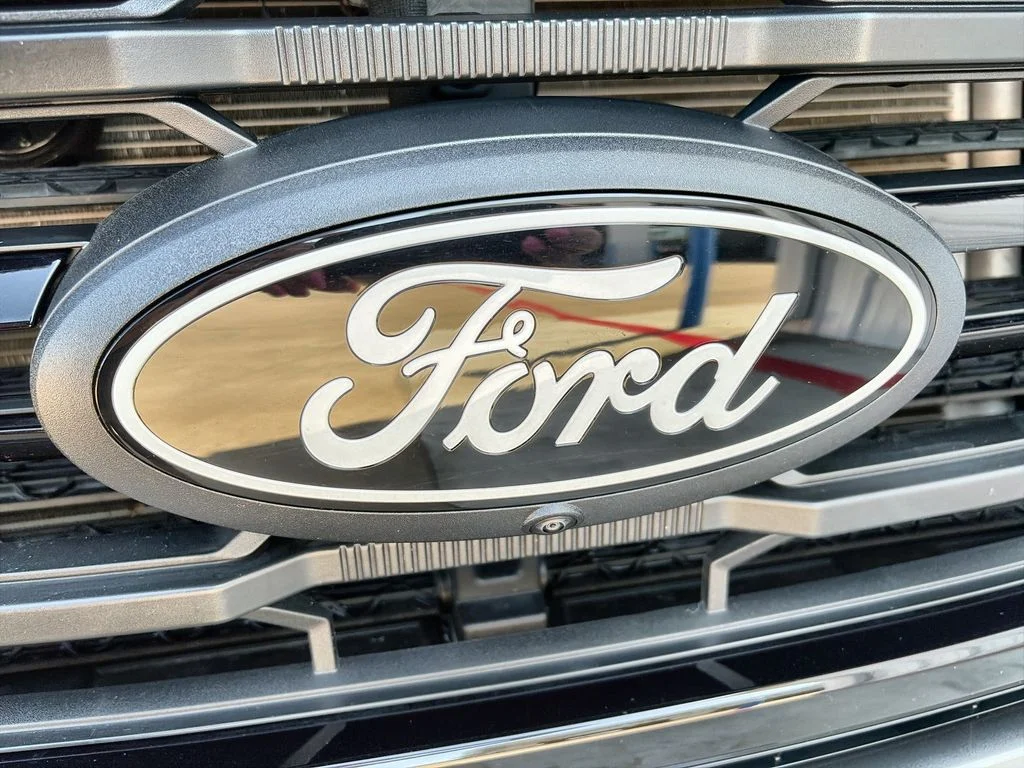 Used 2025 Gray Ford XLT image 33