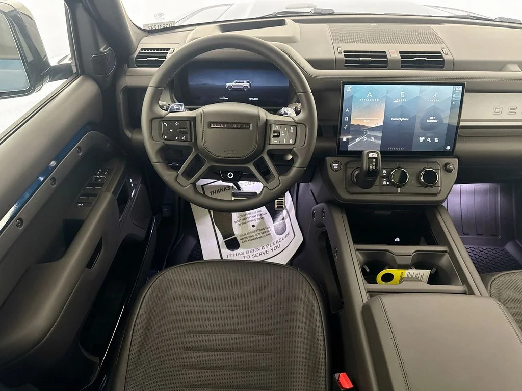 New 2026 Sargasso Blue Land Rover OCTA image 23