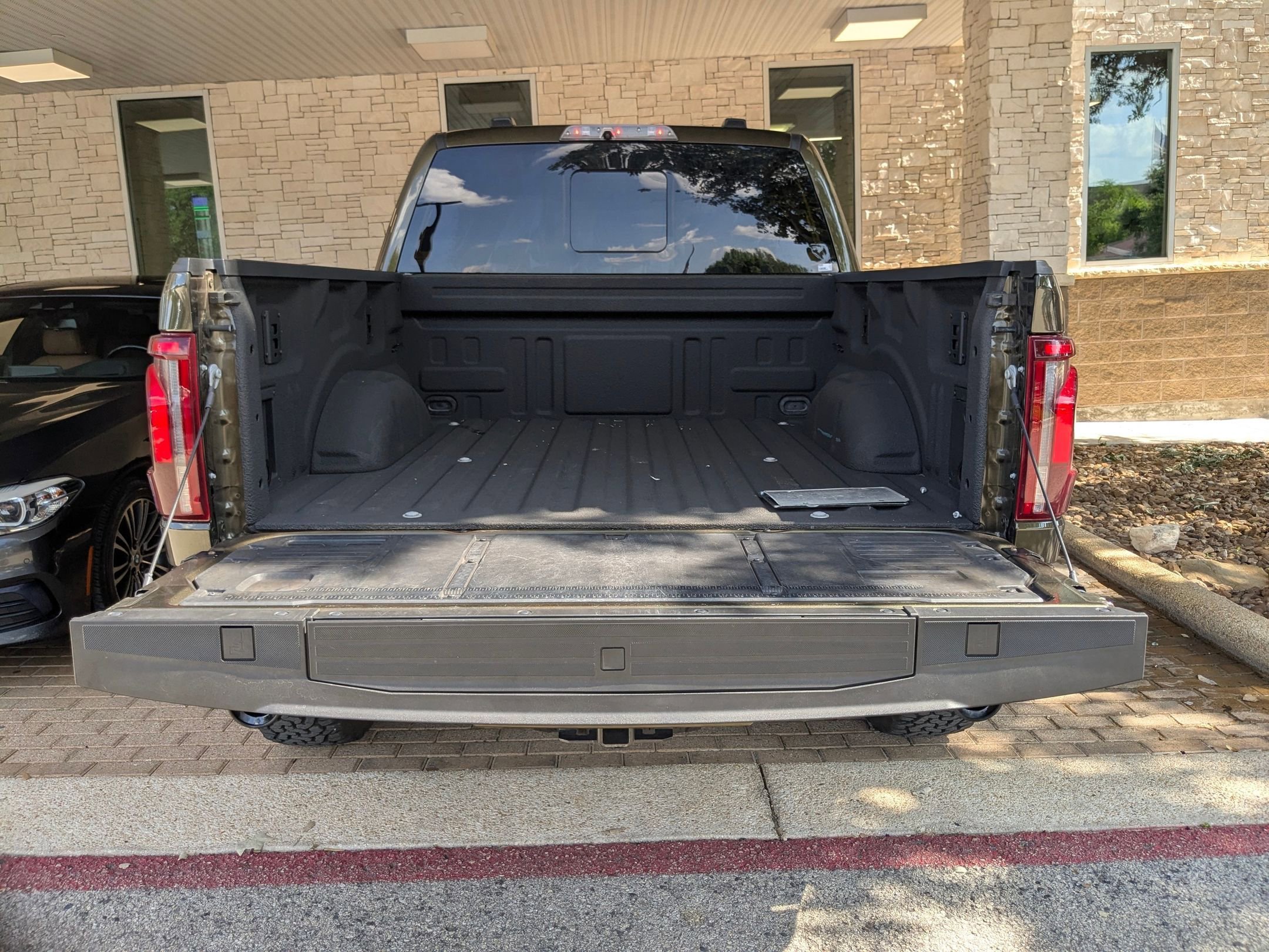 Used 2024 Green Ford Raptor image 27