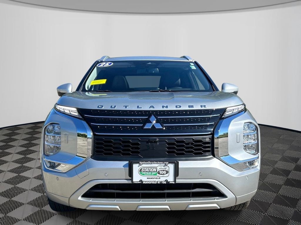 Used 2025 Silver Mitsubishi SEL image 8