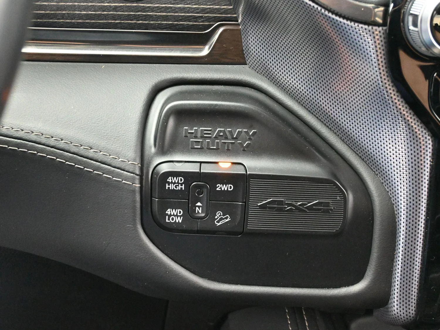 Used 2020 Bright White Clearcoat Ram Limited image 24