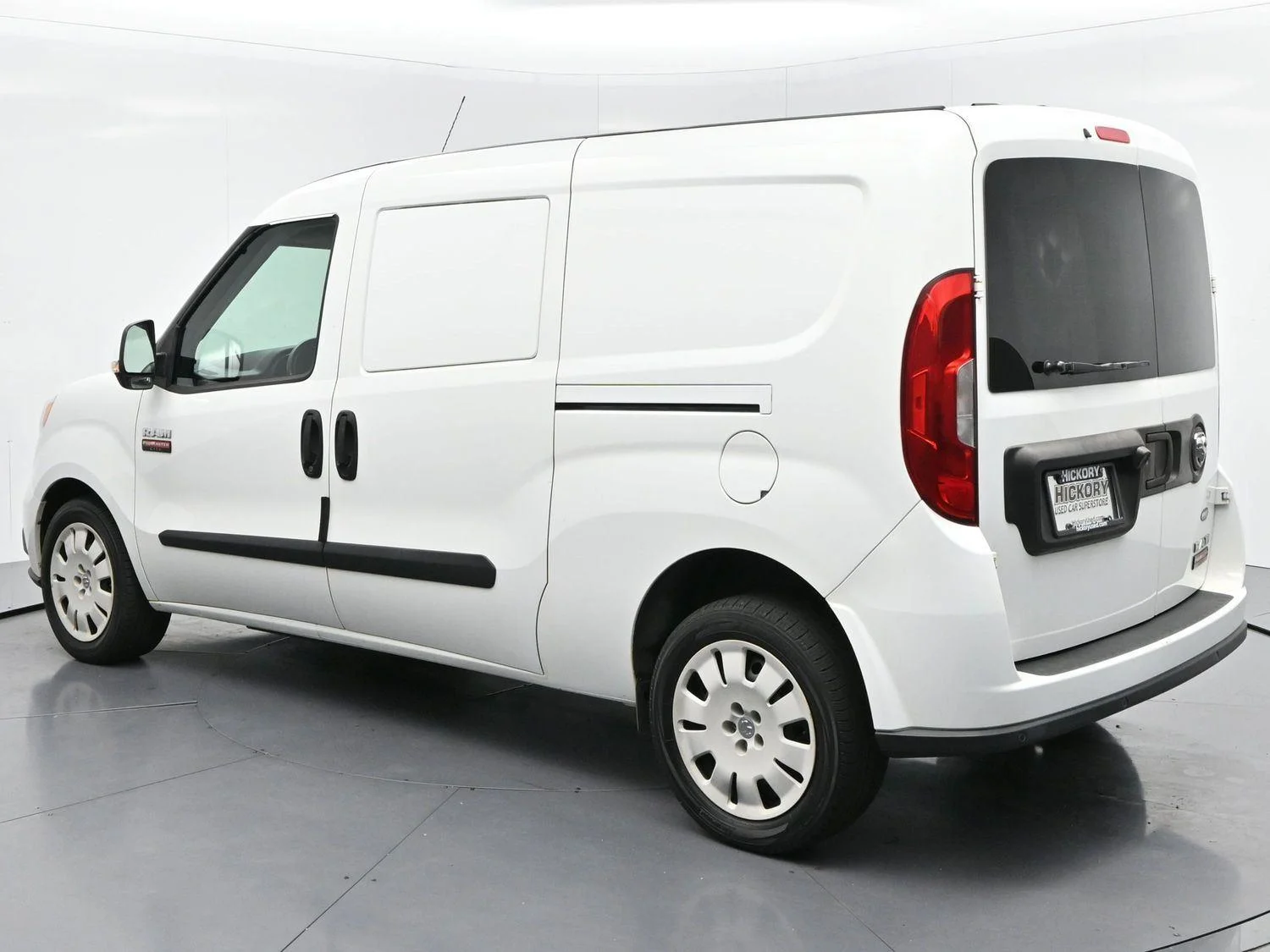Used 2018 Bright White Ram Tradesman SLT image 5