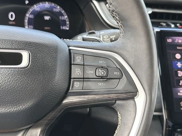 Used 2023 Black Jeep Limited image 27