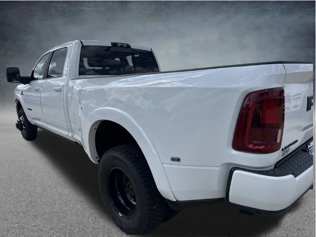 New 2027 Bright White Clear-Coat Exterior Paint RAM Limited image 16