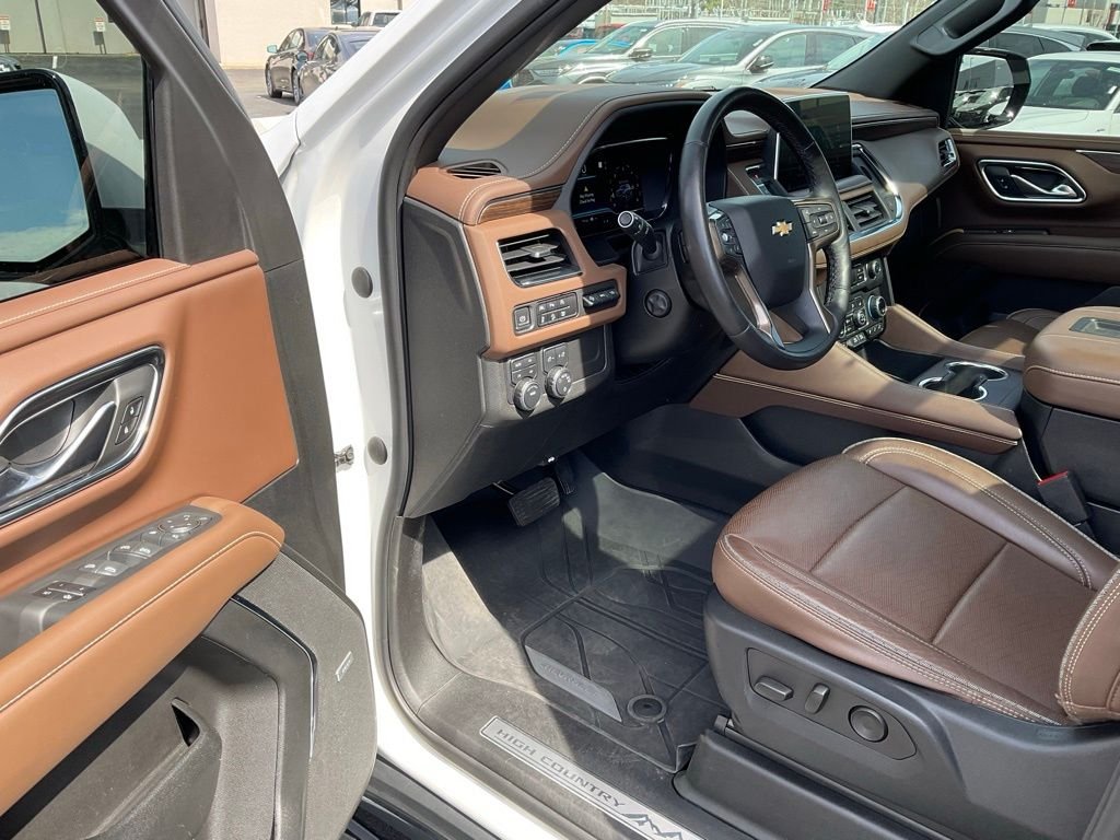 Used 2023 Beige Chevrolet High Country image 10