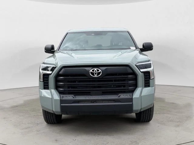 Used 2025  Toyota SR5 image 2