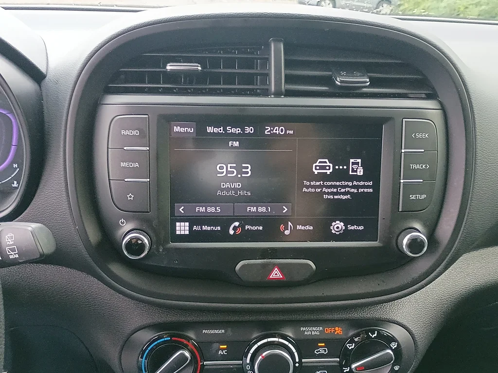 Used 2025 Fusion Black Kia LX image 21