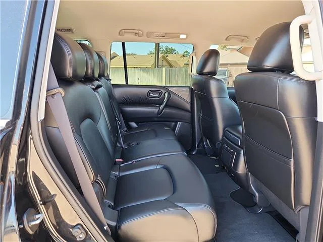Used 2023 Super Black Nissan SV 4x4 image 12