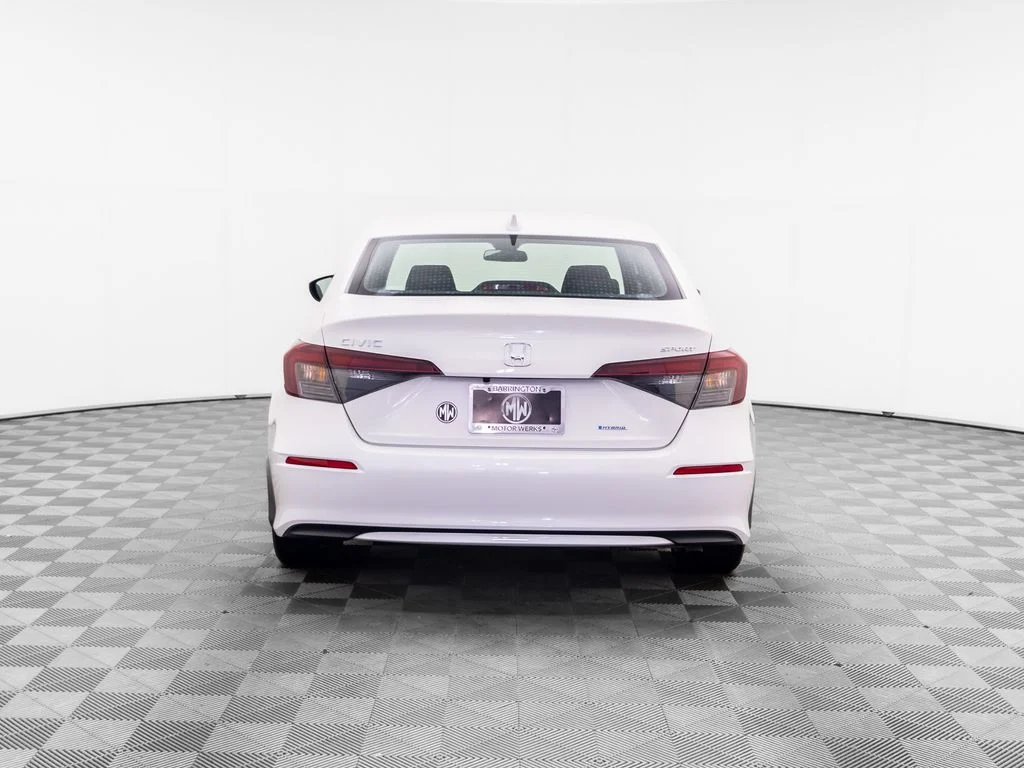 Certified Used 2025 White Honda Sport image 5