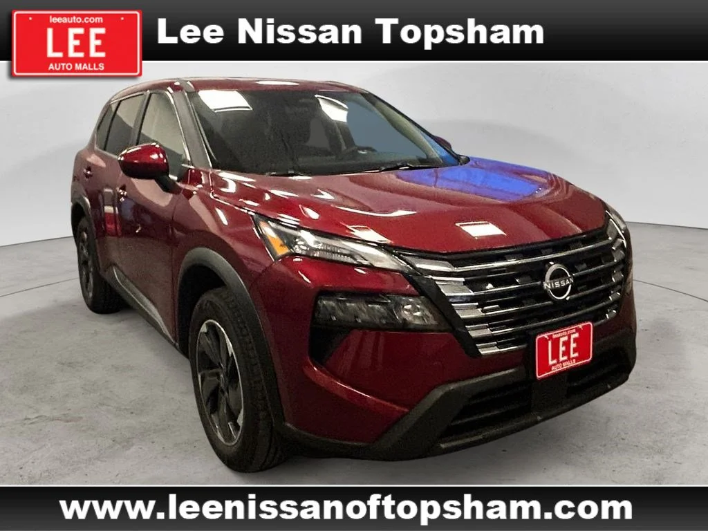 Used 2025 Scarlet Ember Tintcoat Nissan SV image 8