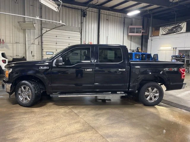 Used 2020 Black Ford XLT image 4