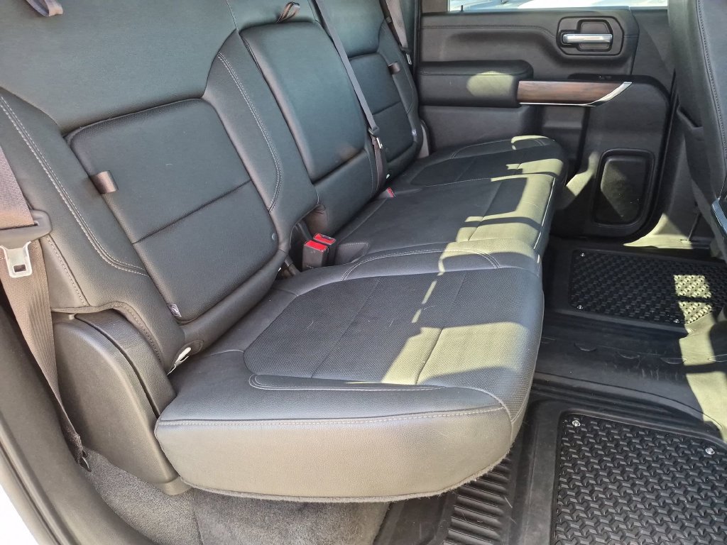 Used 2021 White GMC SLT image 29