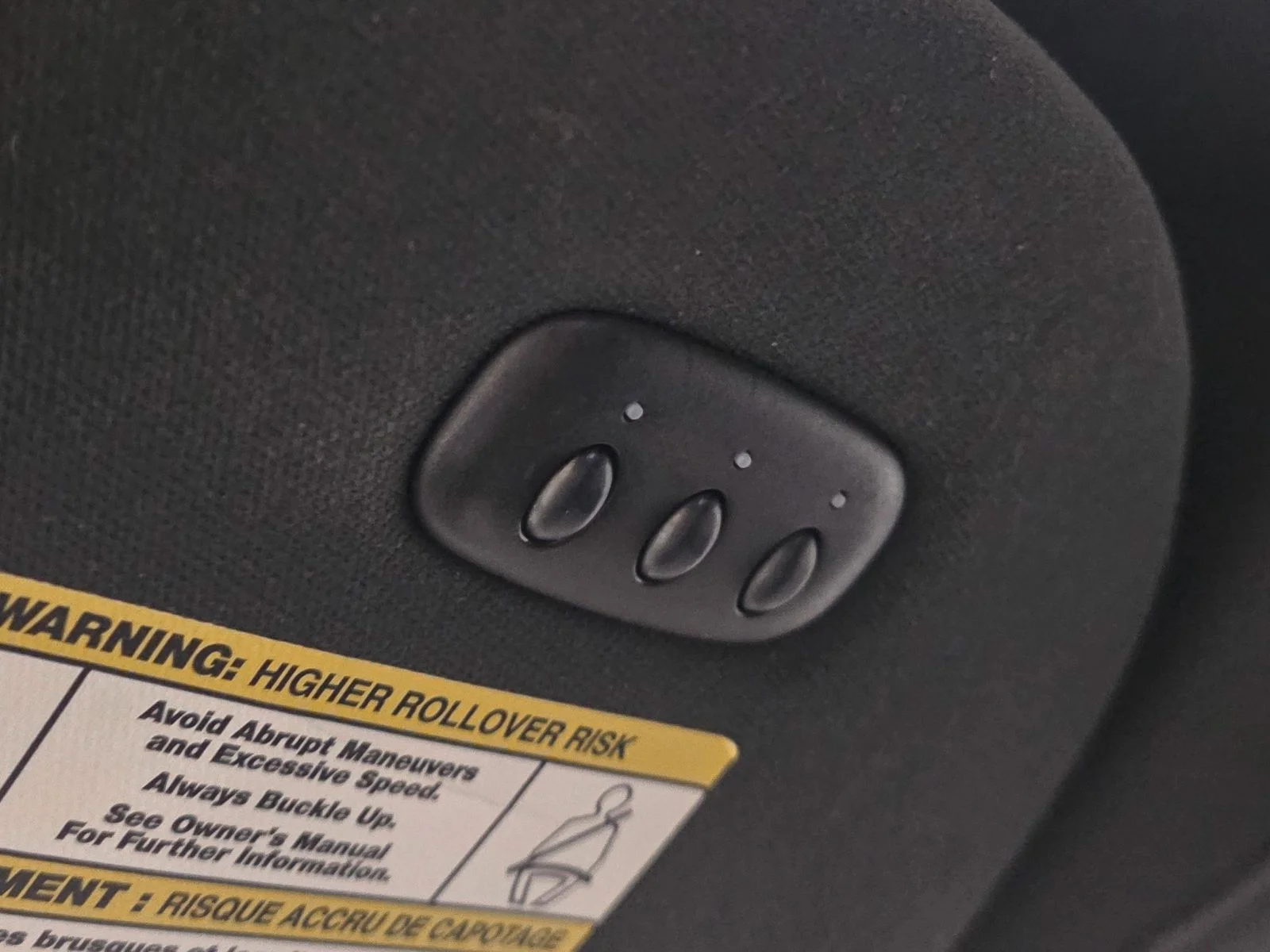 Used 2010 Tuxedo Black Metallic Lincoln Base image 35