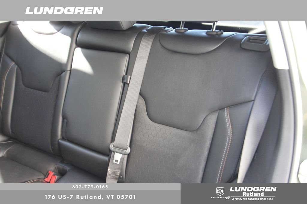 Used 2020 Green Jeep Latitude image 28