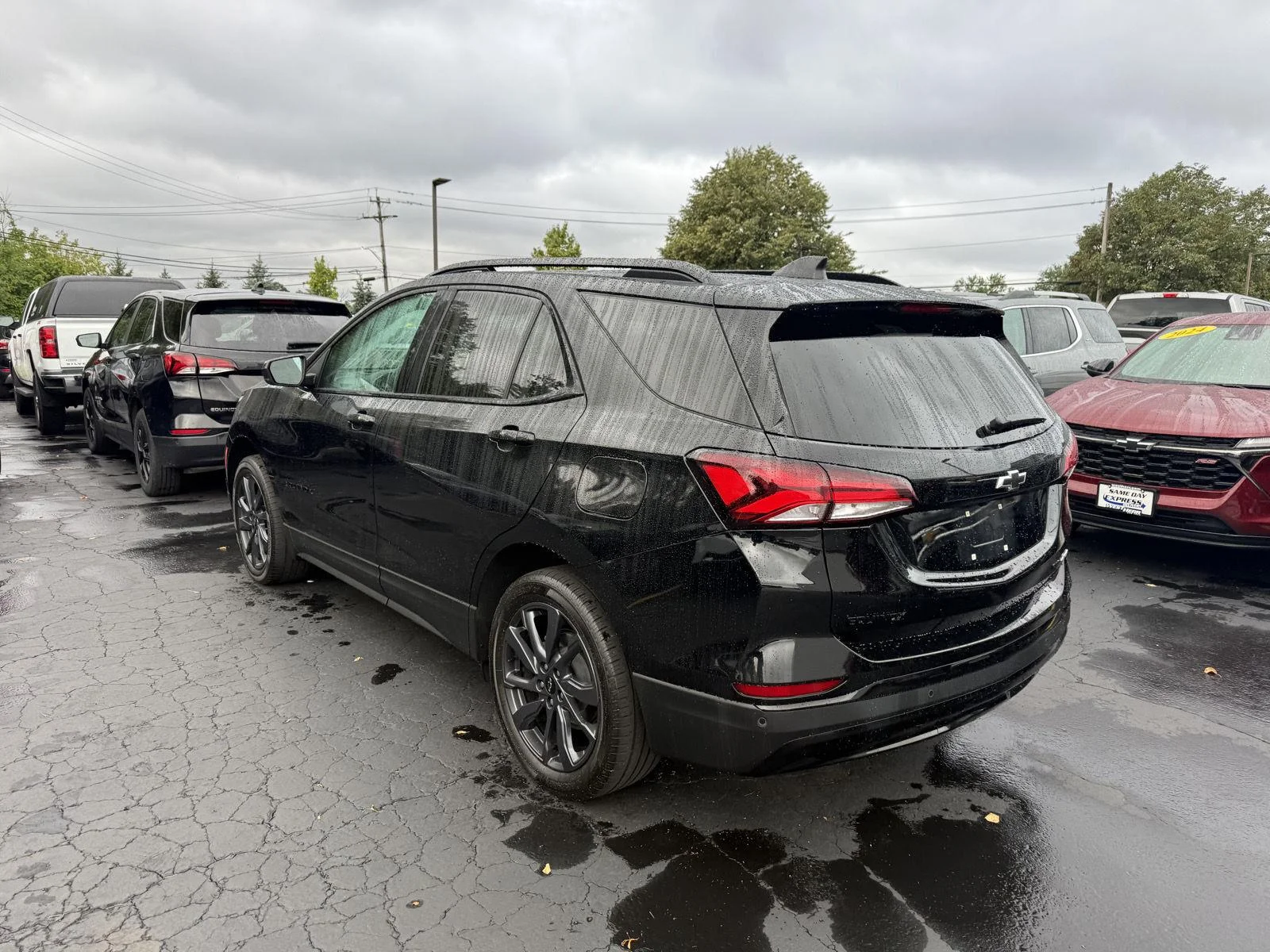 Used 2024 Mosaic Black Metallic Chevrolet RS image 6