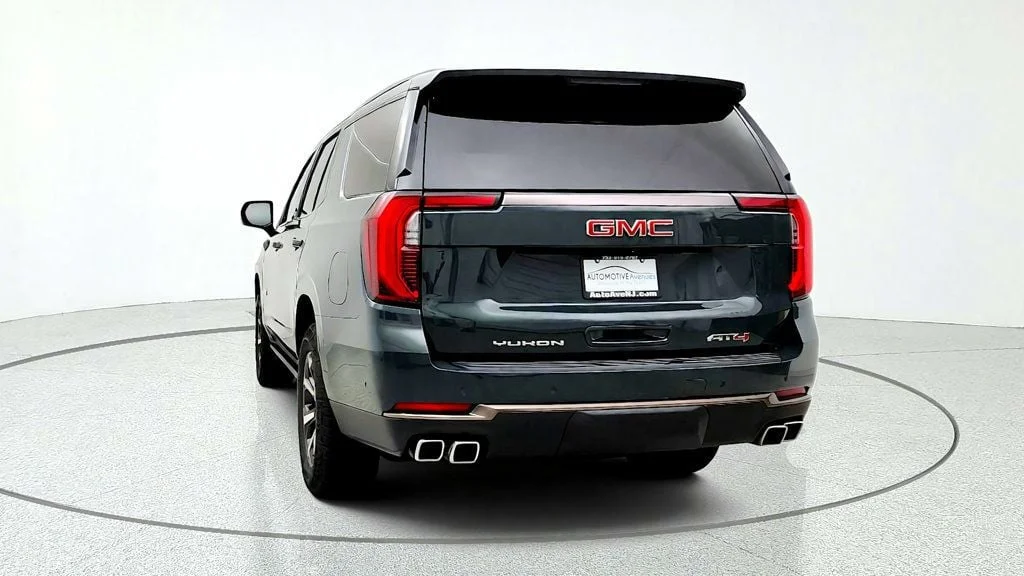 Used 2026 Midnight Pine GMC 4WD 4dr AT4 Ultimate image 6