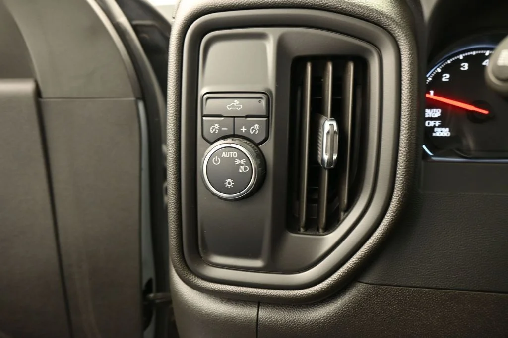 Used 2024 Slate Gray Metallic Chevrolet Custom image 33