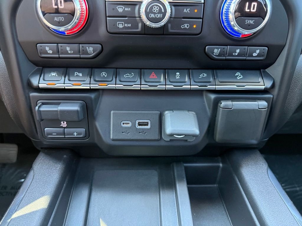 Used 2021 Onyx Black GMC AT4 image 31