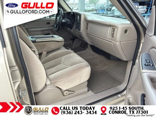 Used 2005 Sand Beige Metallic GMC SLE image 4