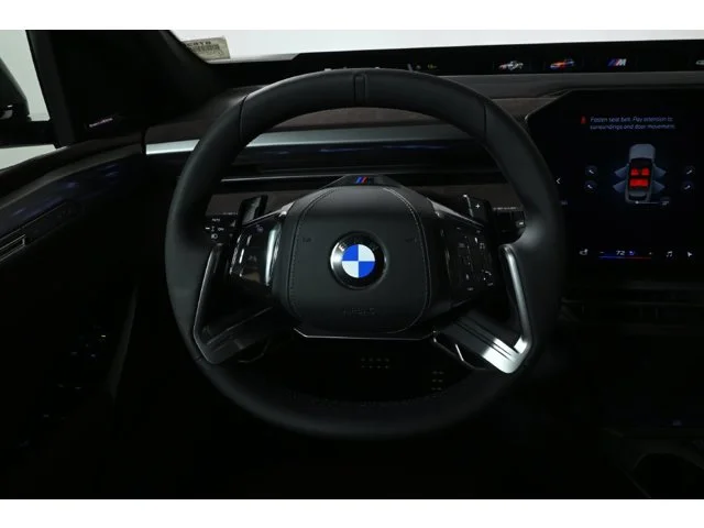 New 2027 Pine BMW 40 xDrive image 17