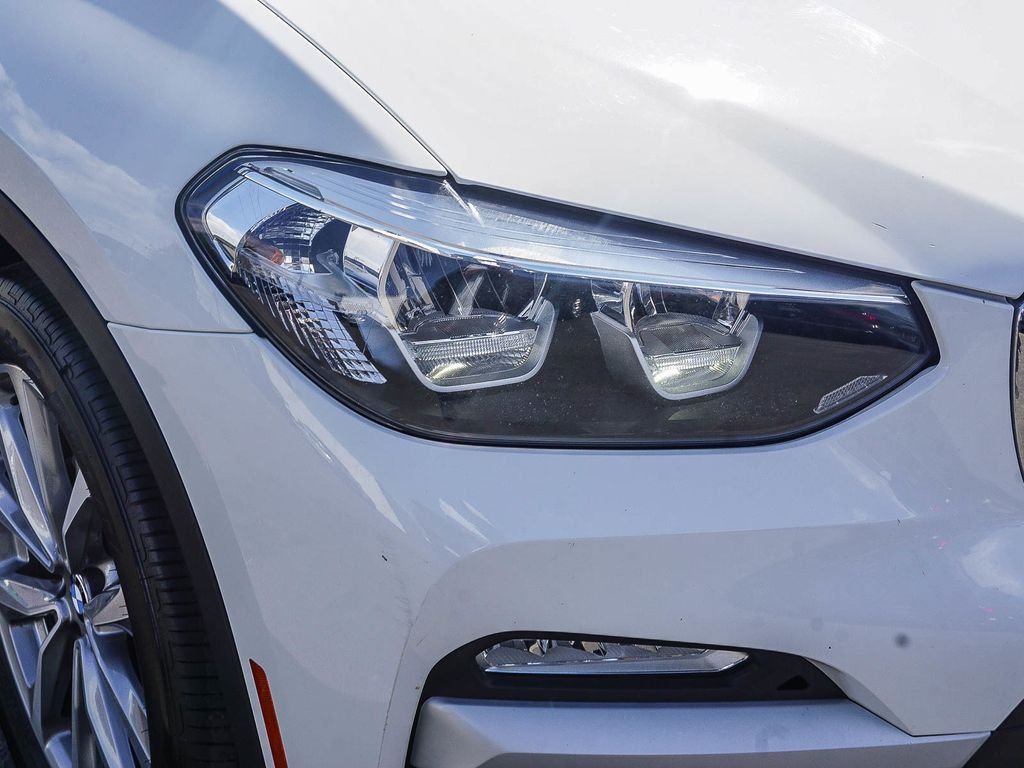 Used 2019 White BMW sDrive30i image 10