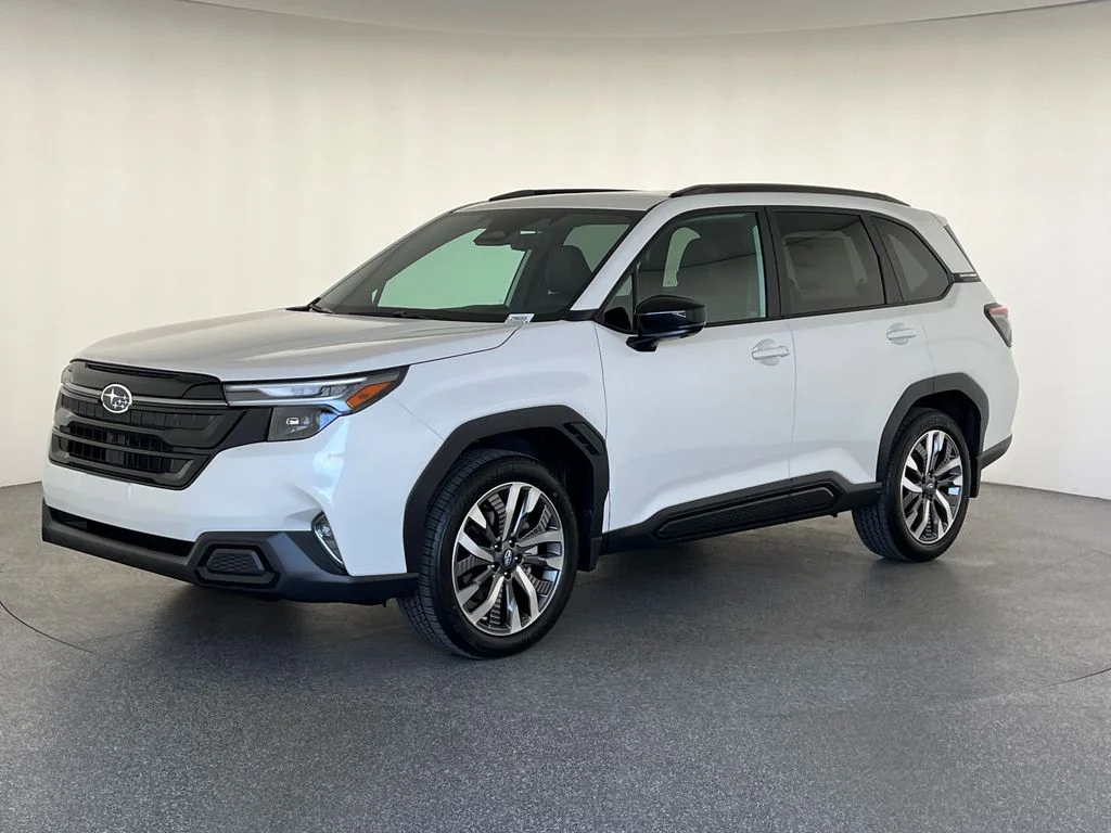 New 2026 CRYSTAL WHITE PEARL Subaru Touring image 9