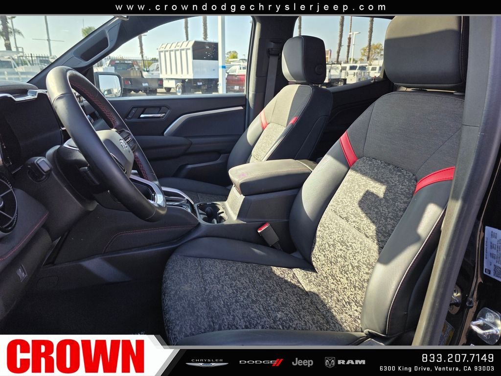 Used 2023 Black Chevrolet Z71 image 21