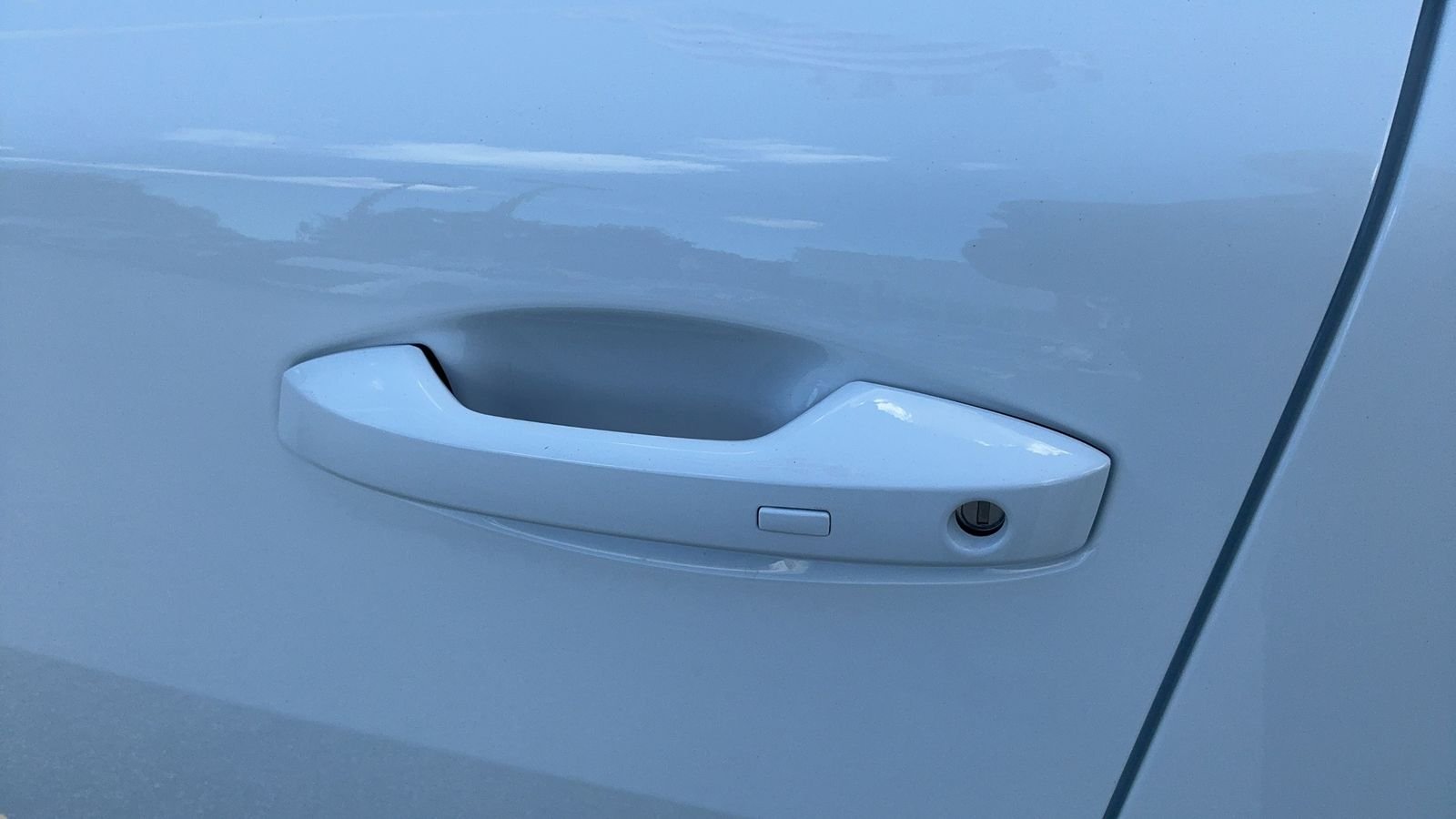 New 2027 White Nissan SV image 45