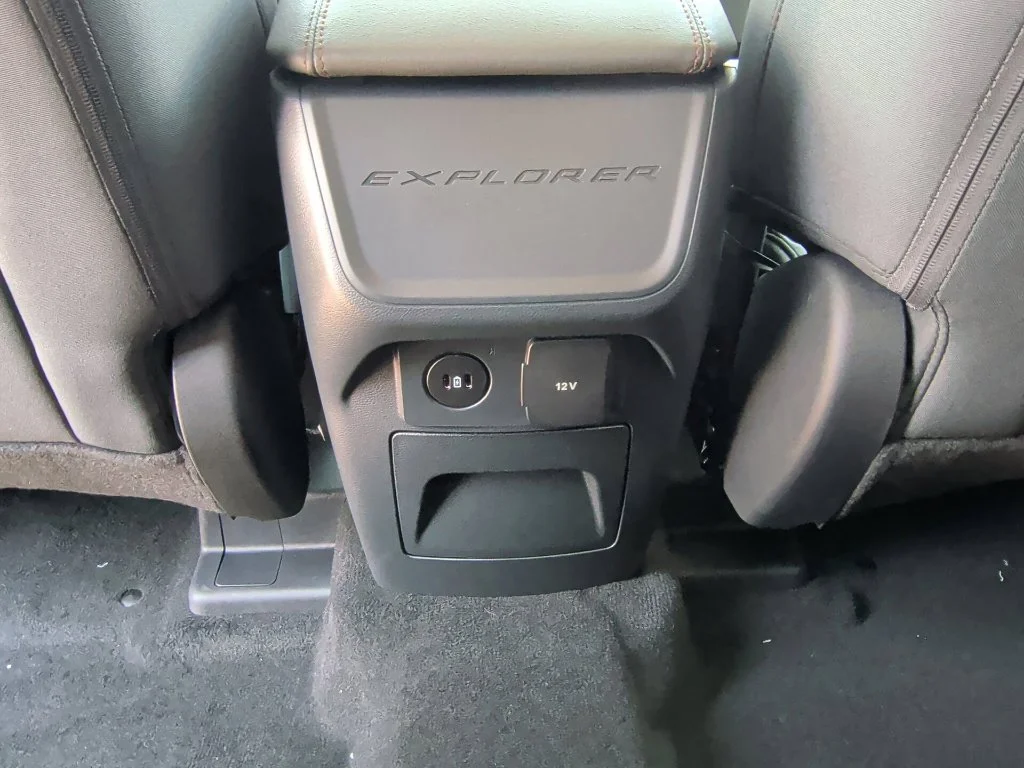 Used 2026 Vapor Blue Metallic Ford Active image 38