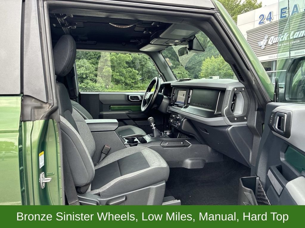 Used 2022 Green Ford  image 9