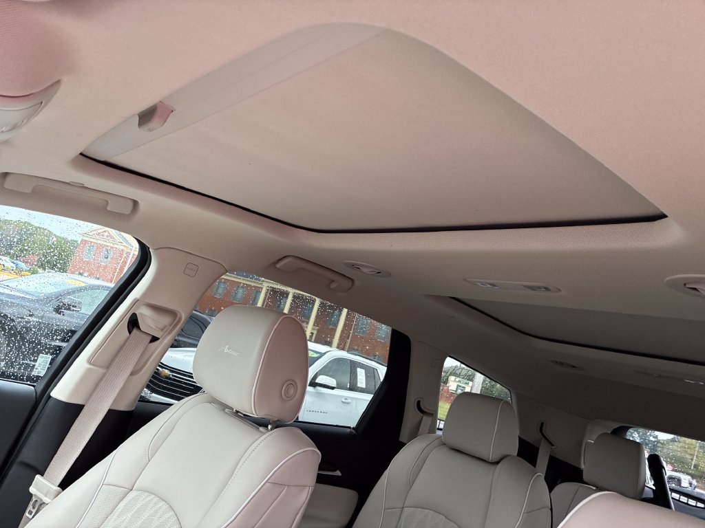 Used 2023 Gray Buick Avenir image 13