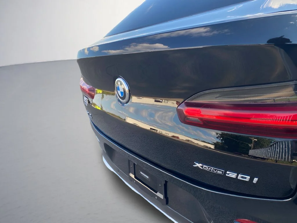 Used 2019 Black BMW xDrive30i image 40