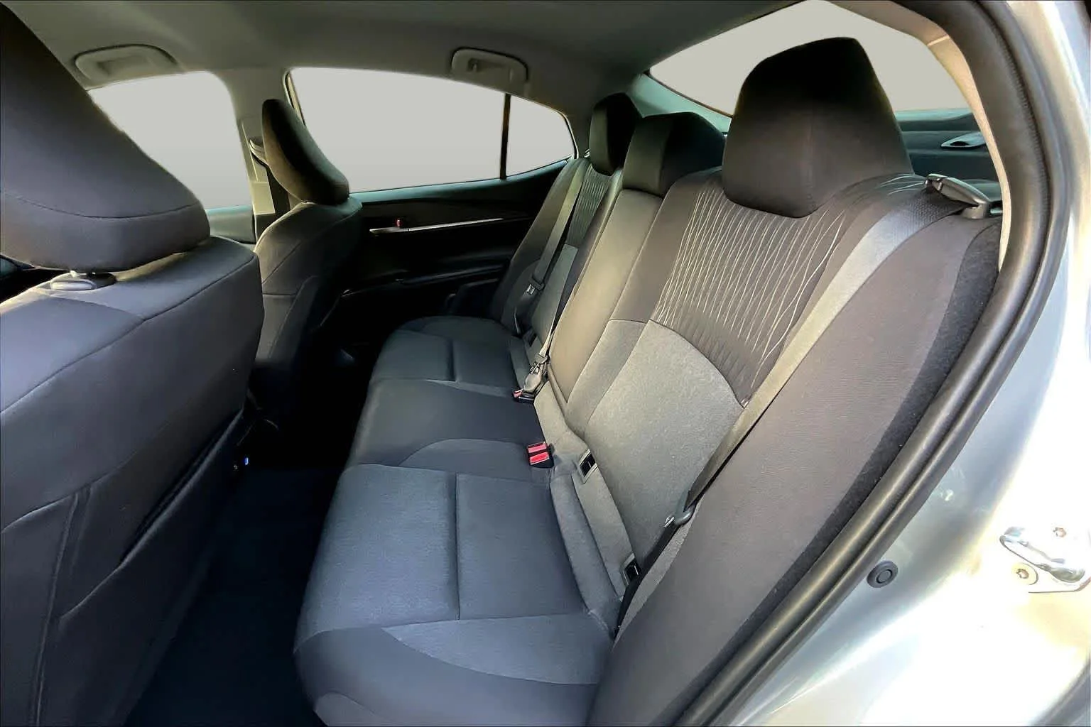 Used 2025 Celestial Silver Metallic Toyota LE image 19