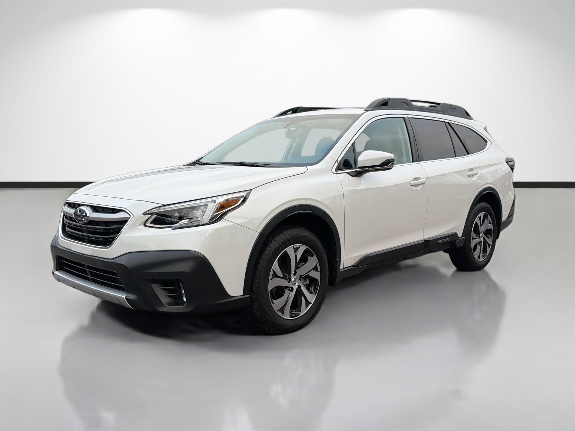 Used 2020 Crystal White Pearl Subaru Limited image 7