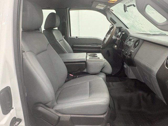 Used 2011 White Ford XL image 28