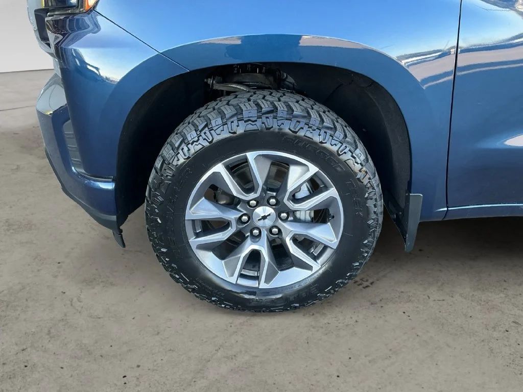 Used 2020 Blue Chevrolet RST image 13