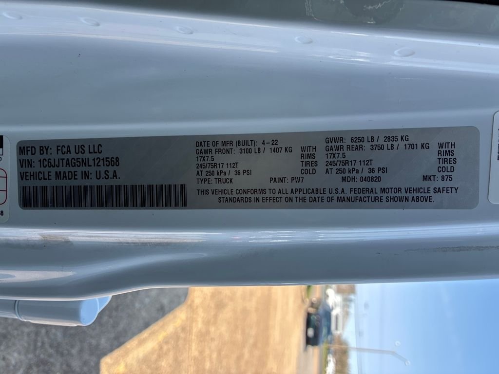 Used 2022 White Jeep Sport image 28