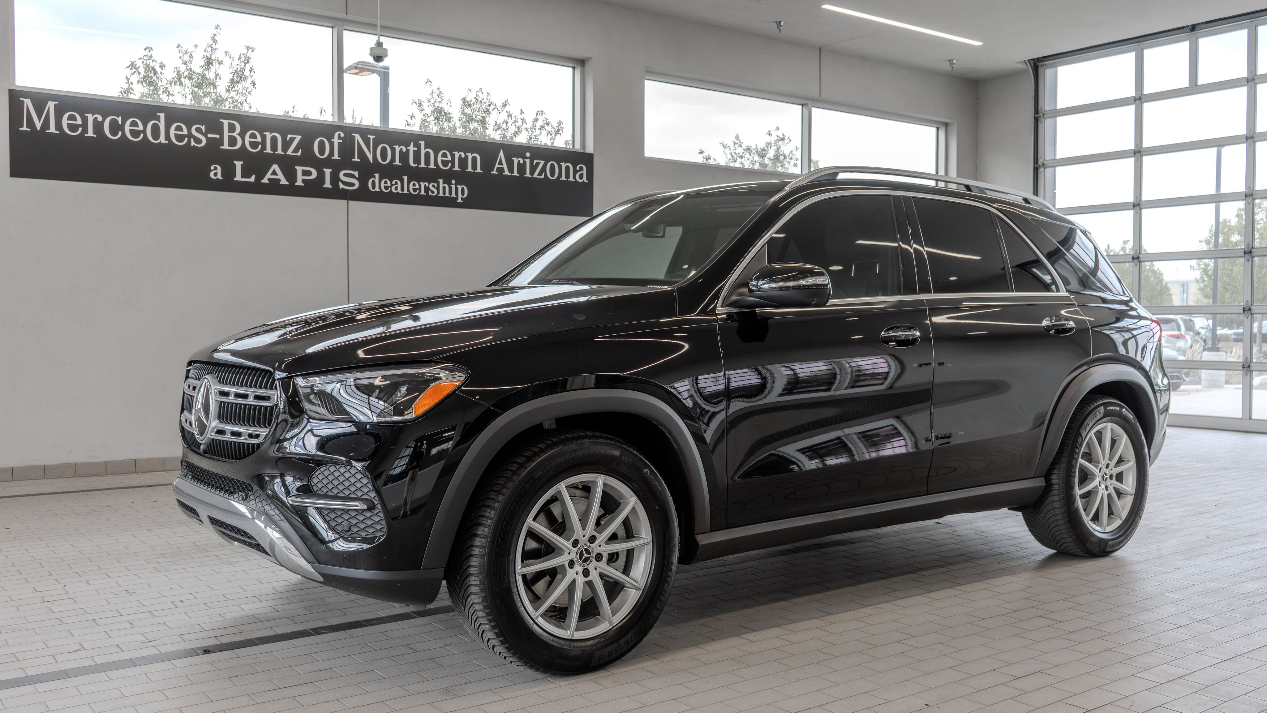 Certified Used 2024 Black Mercedes-Benz GLE 350 image 3